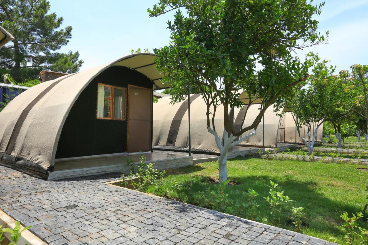 Merry Bungalow & Tent Чирали Екстериор снимка
