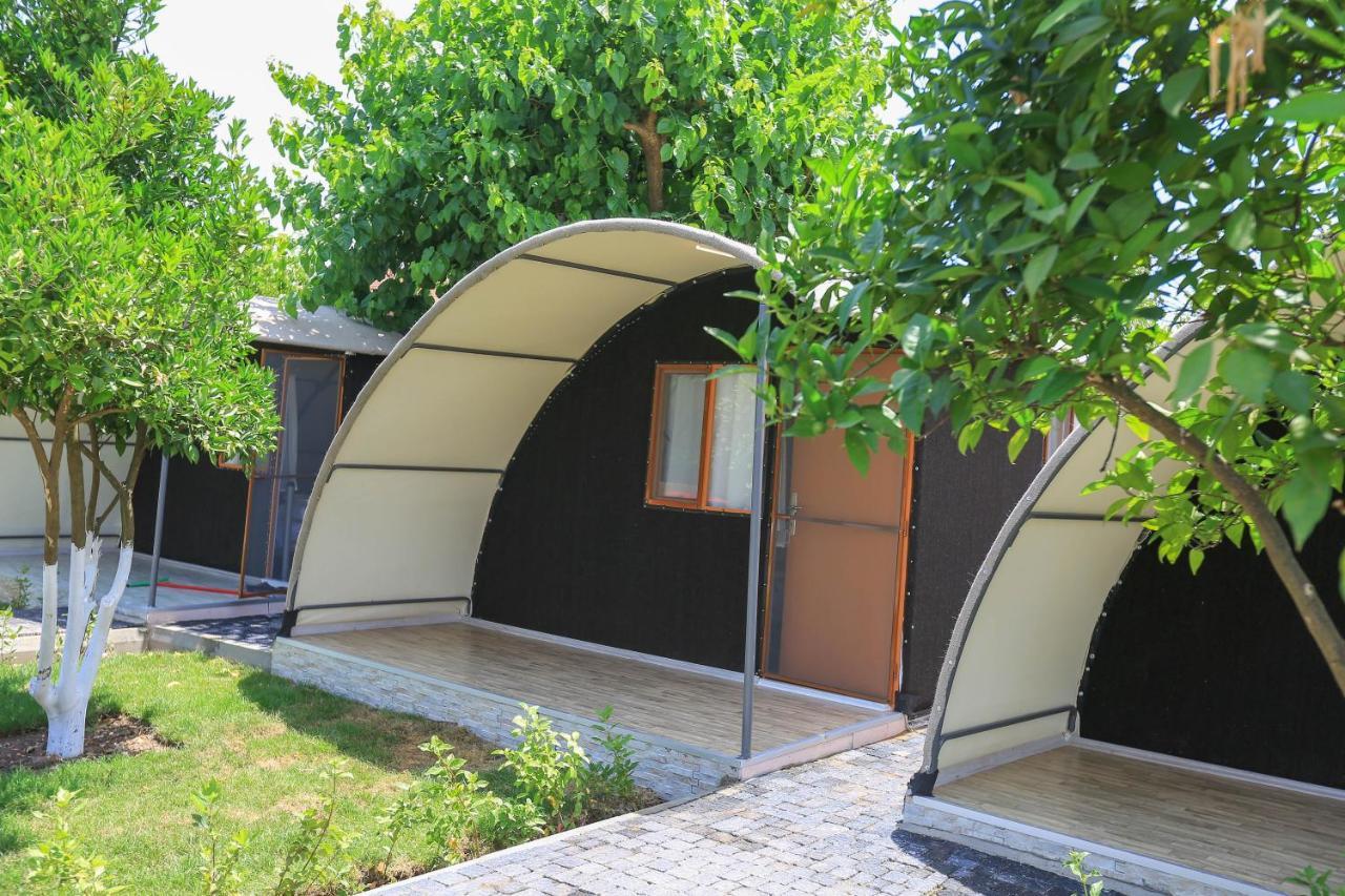 Merry Bungalow & Tent Чирали Екстериор снимка