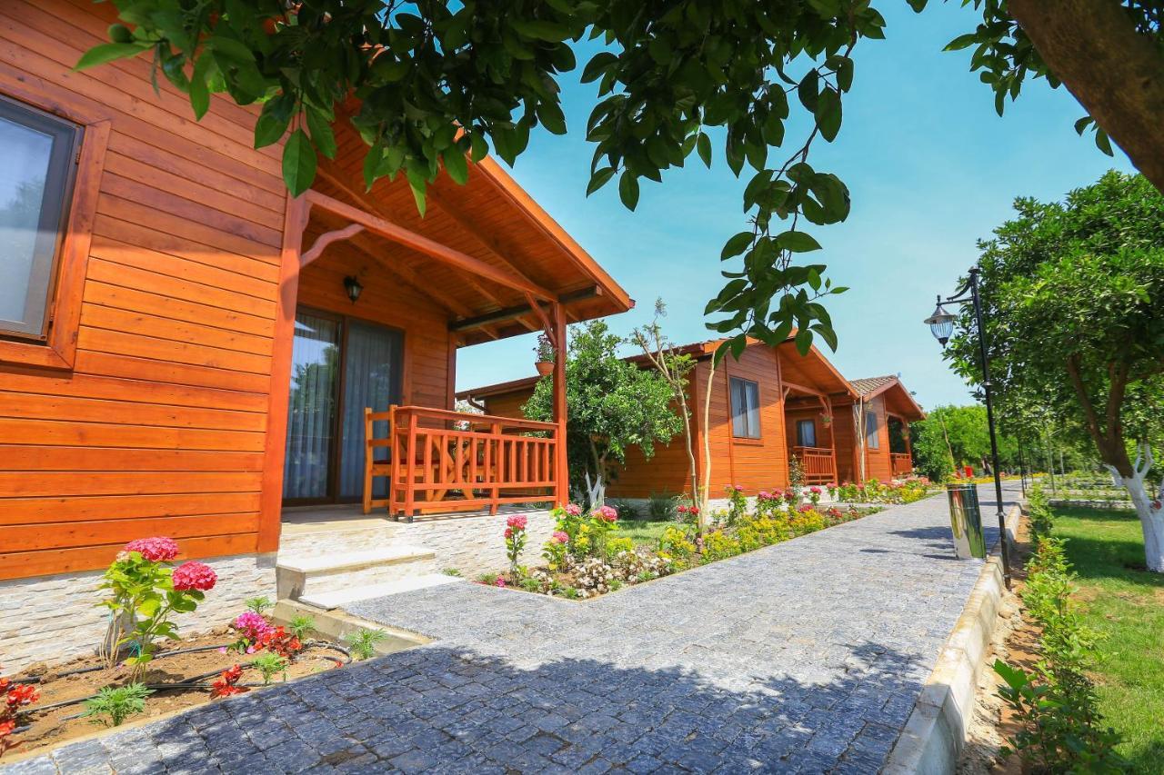 Merry Bungalow & Tent Чирали Екстериор снимка