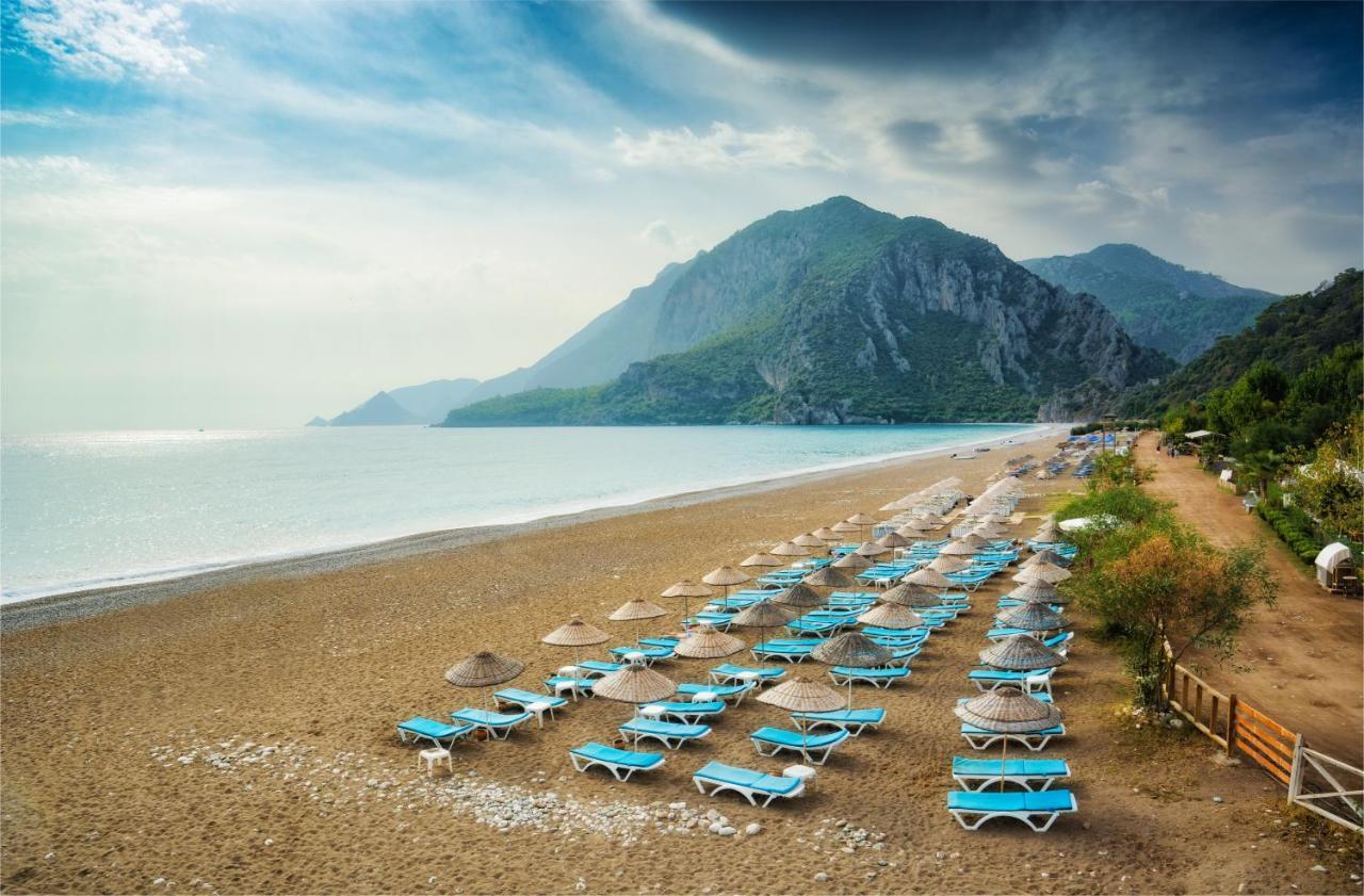 Merry Bungalow & Tent Чирали Екстериор снимка